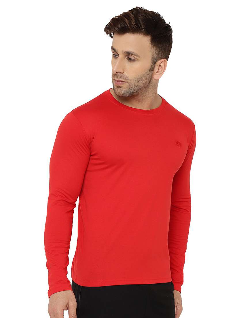 red solid t-shirt