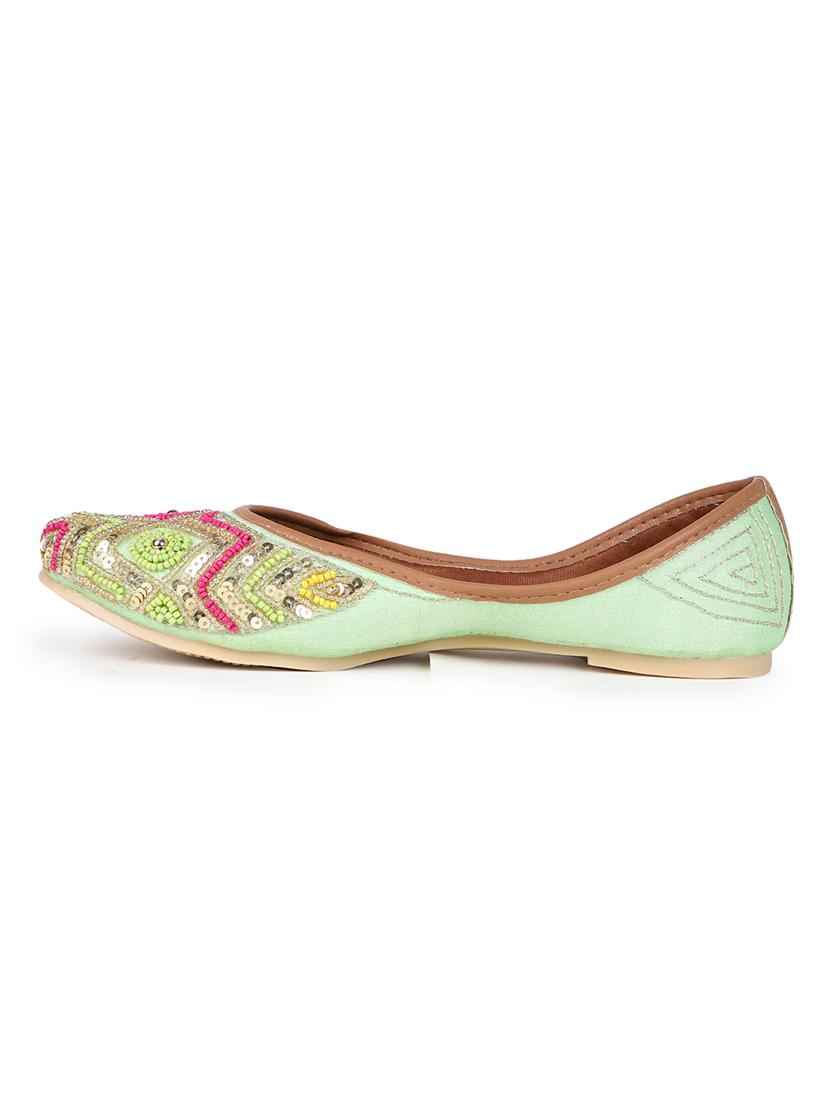 embellished jutis & mojaris - 19117279 - Standard Image - 2