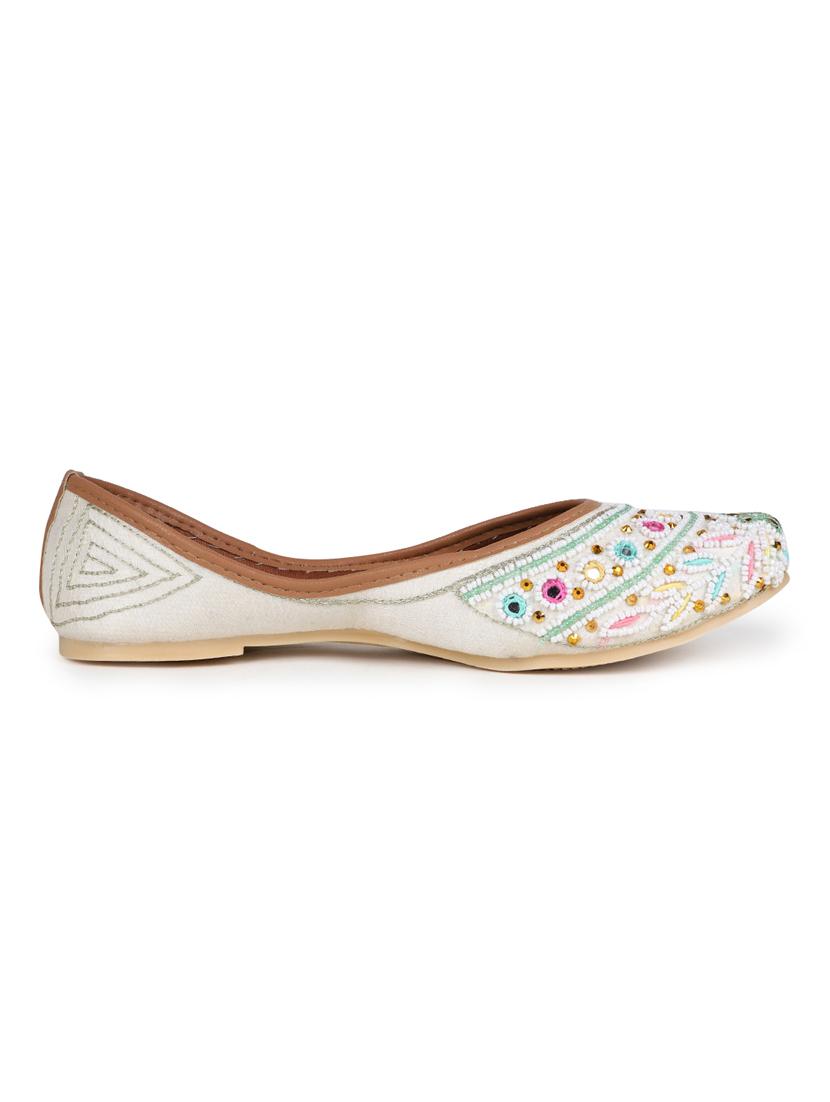 embellished jutis & mojaris - 19117287 - Standard Image - 2