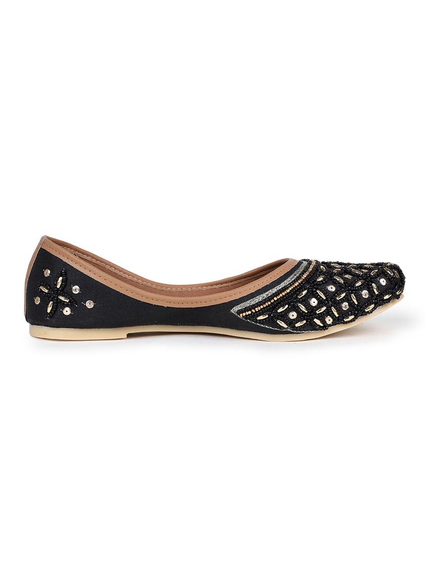embellished jutis & mojaris - 19117294 - Standard Image - 2