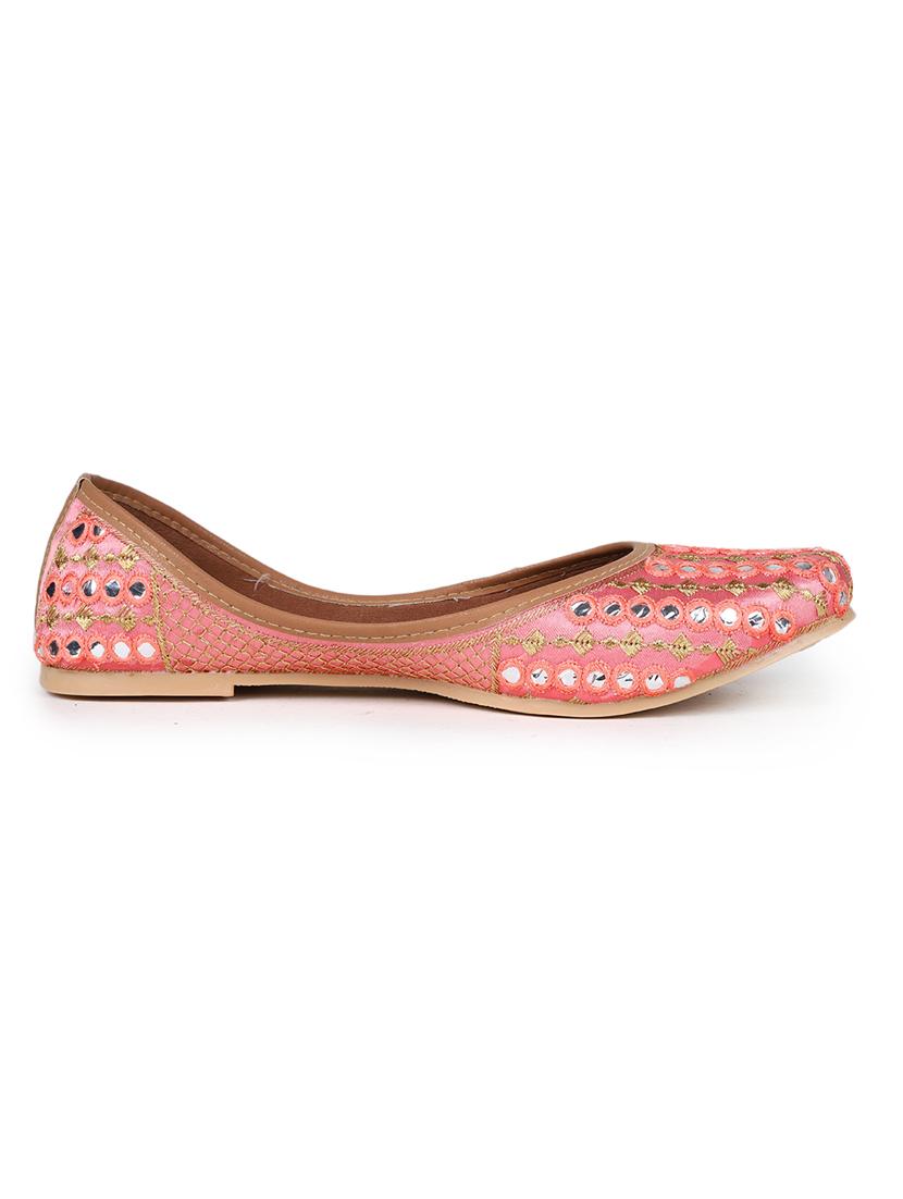 embellished jutis & mojaris - 19117358 - Standard Image - 2