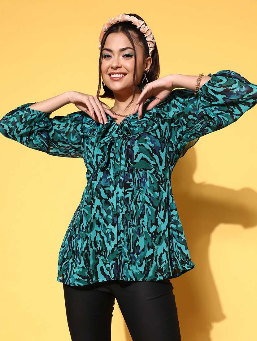 women's straight v neck top