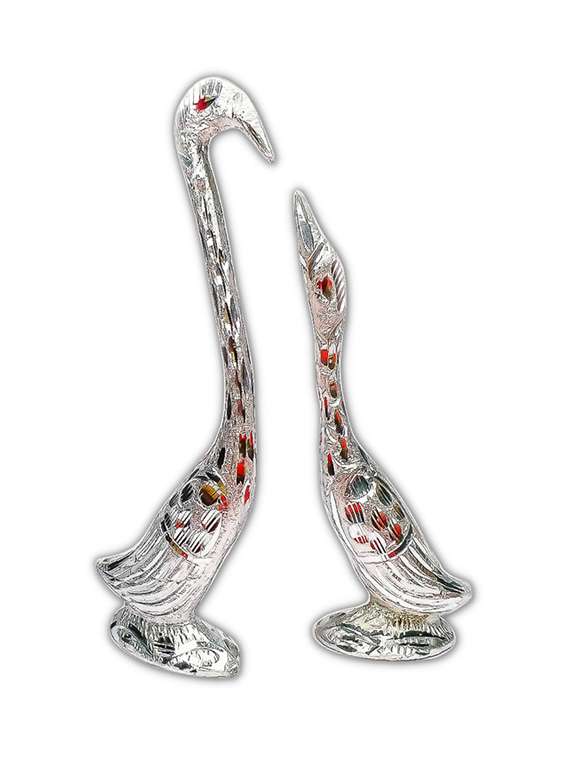 handicraft & artifact showpiece - 19132496 -  Standard Image - 2