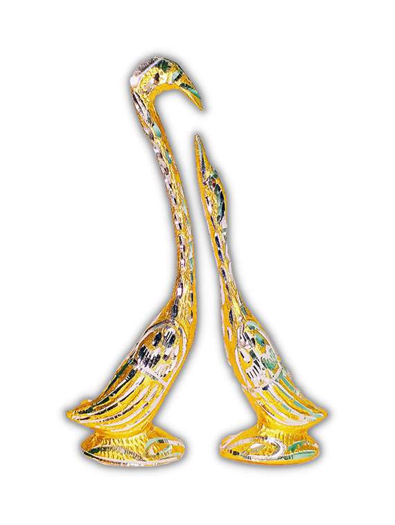 handicraft & artifact showpiece - 19132497 -  Standard Image - 2