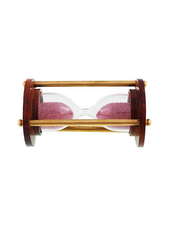 nautical showpiece - 19132708 -  Standard Image - 2