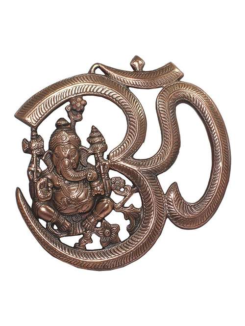 religious idol & figurine - 19132720 - Standard Image - 0