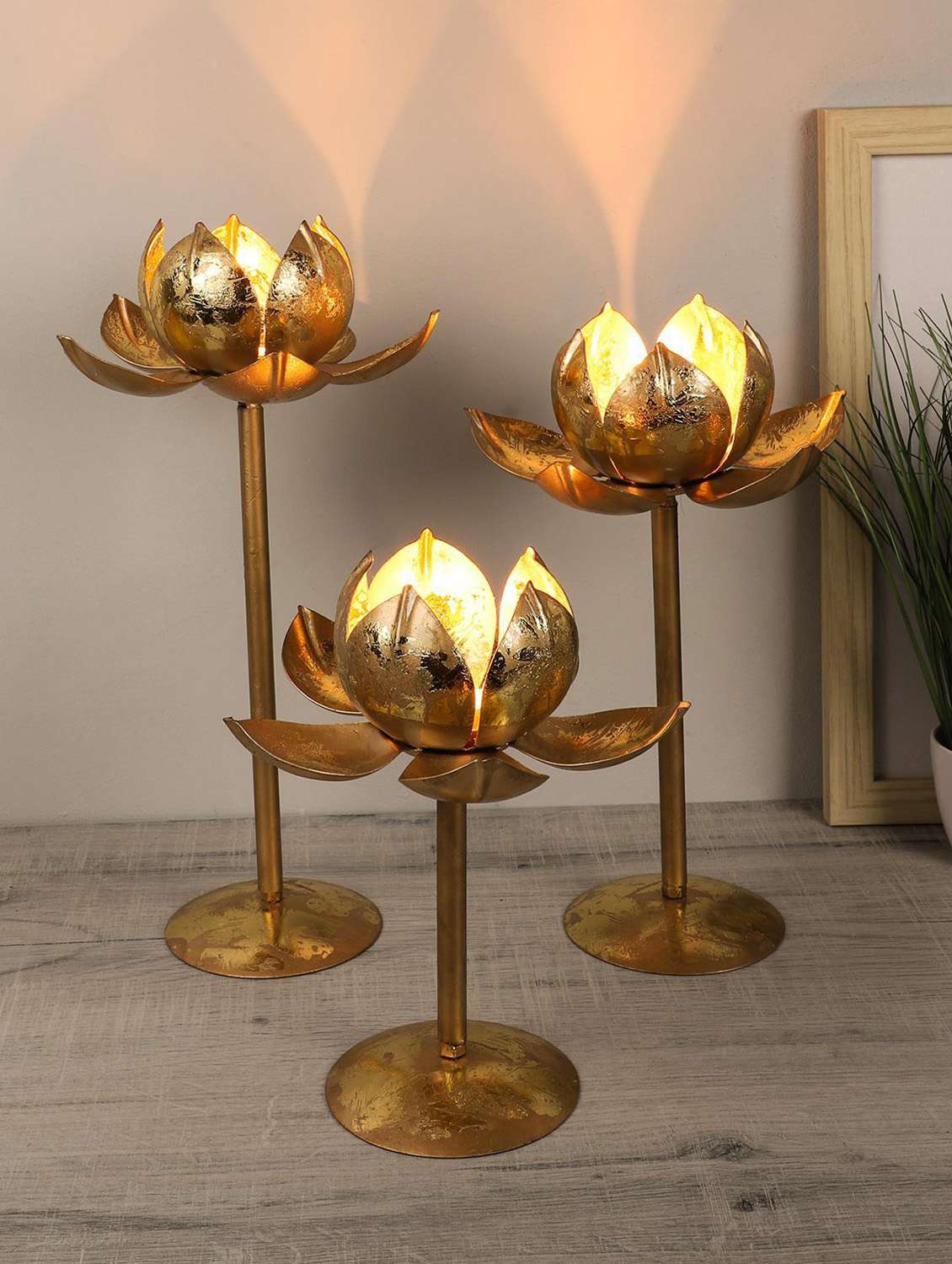 gold tealight holder set