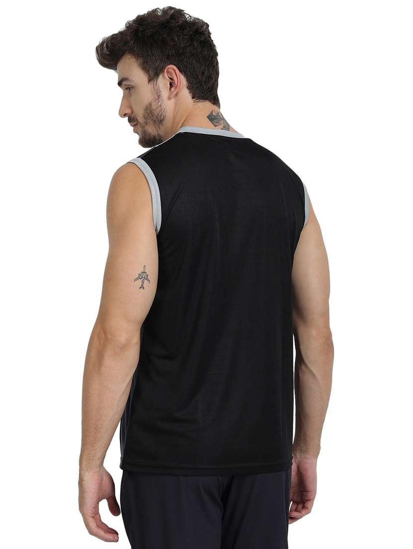 round neck color block t-shirt - 19155907 -  Standard Image - 2