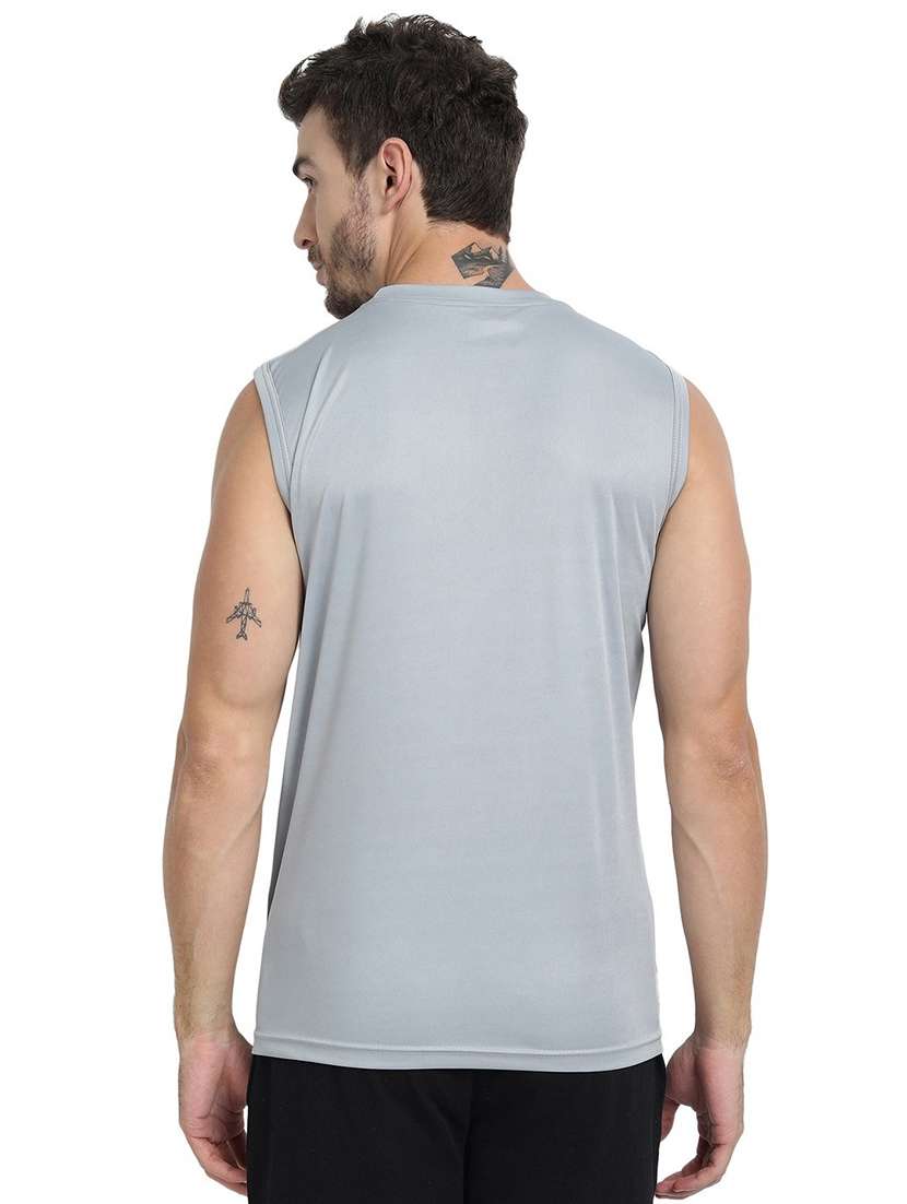 men color block sleeveless vest - 19157263 -  Standard Image - 2