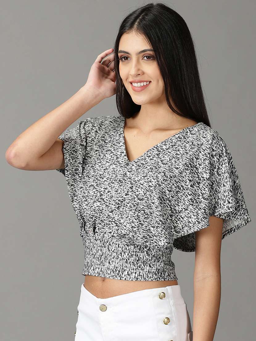 women's crop v neck top - 19159879 - Standard Image - 2