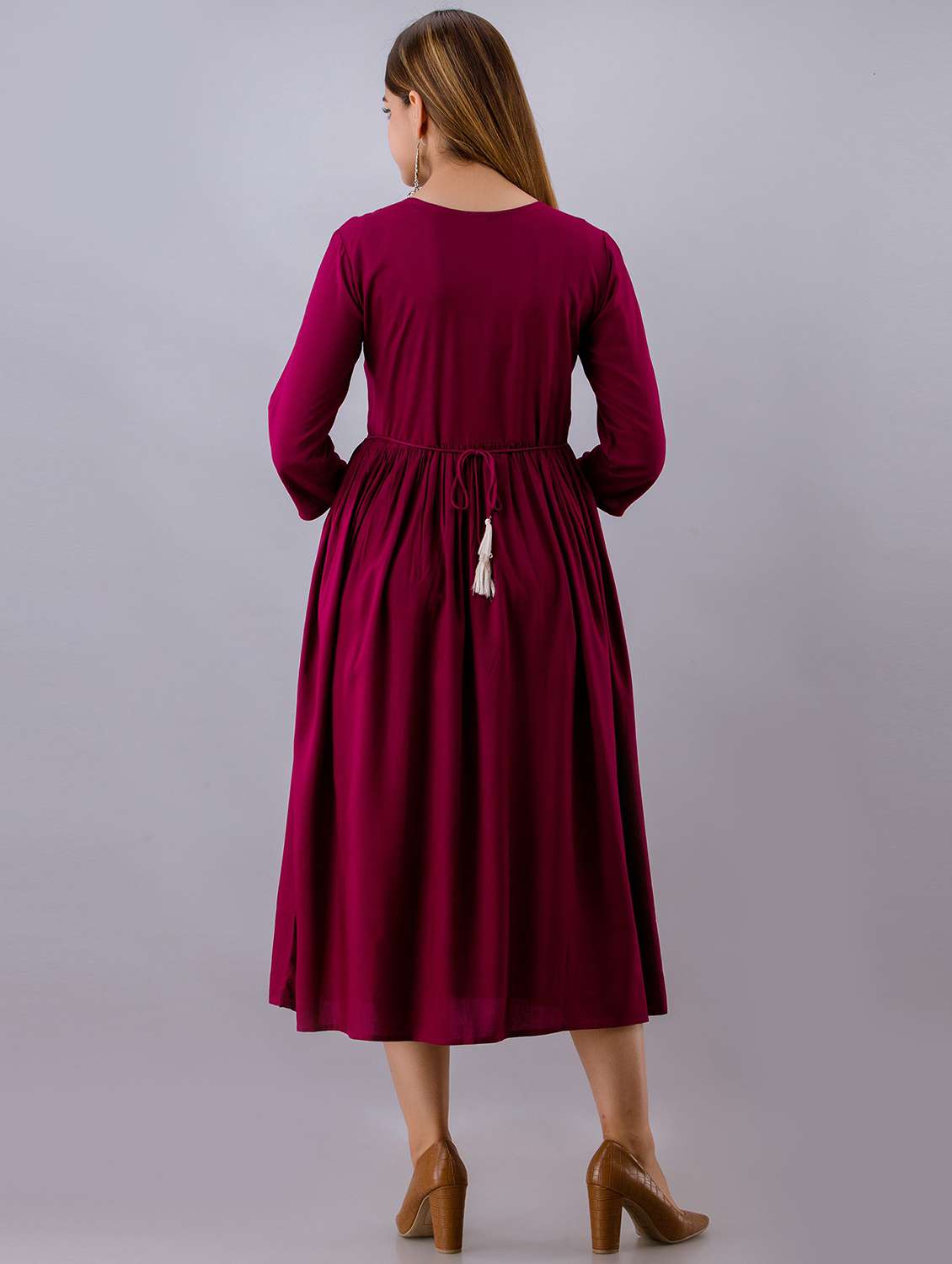 embroidered flared ethnic dress - 19166774 - Standard Image - 2