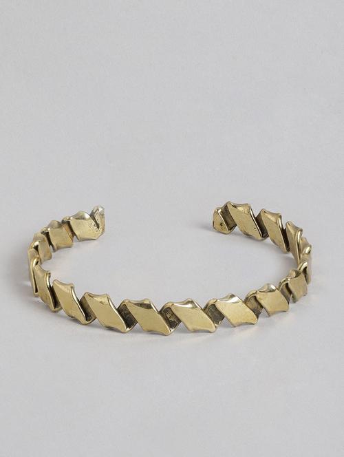 gold metal bangle  bracelet - 19166916 -  Standard Image - 0