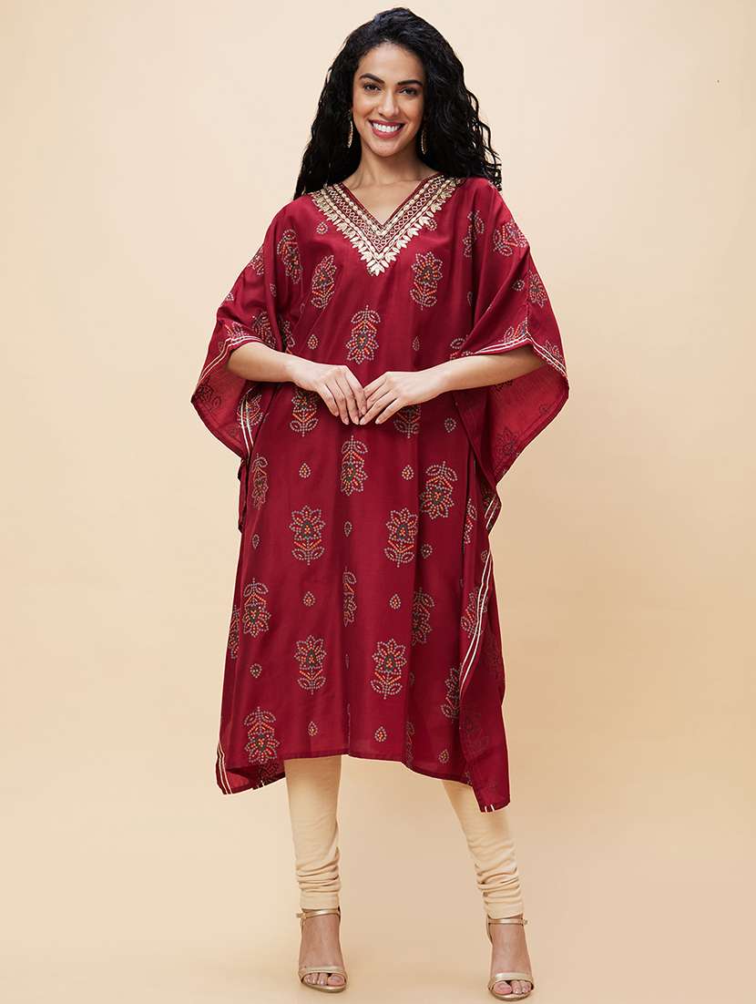 globus women maroon floral bandhani print embroidered yoke asymmetric hem kaftan kurta - 19172856 -  Standard Image - 2