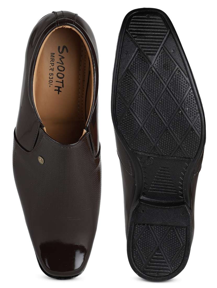 men formal slip on shoes - 19178090 -  Standard Image - 2
