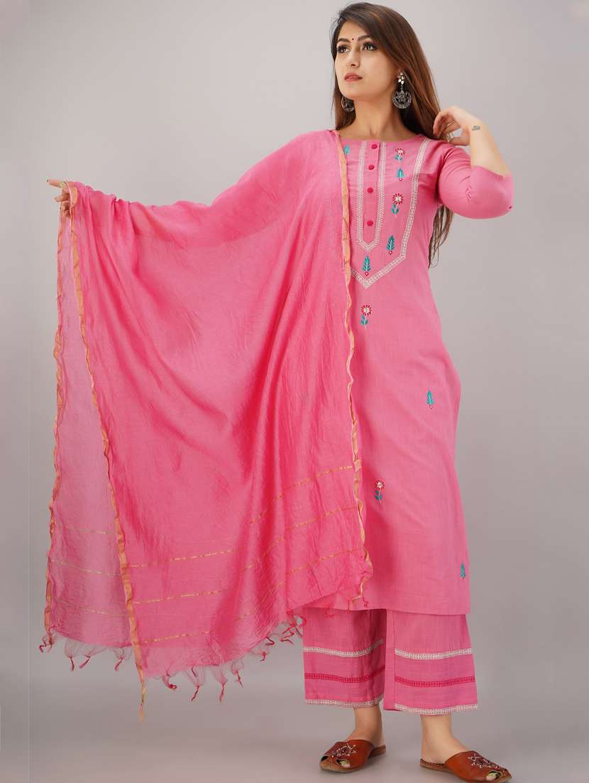women pink kurta pant set with duapatta