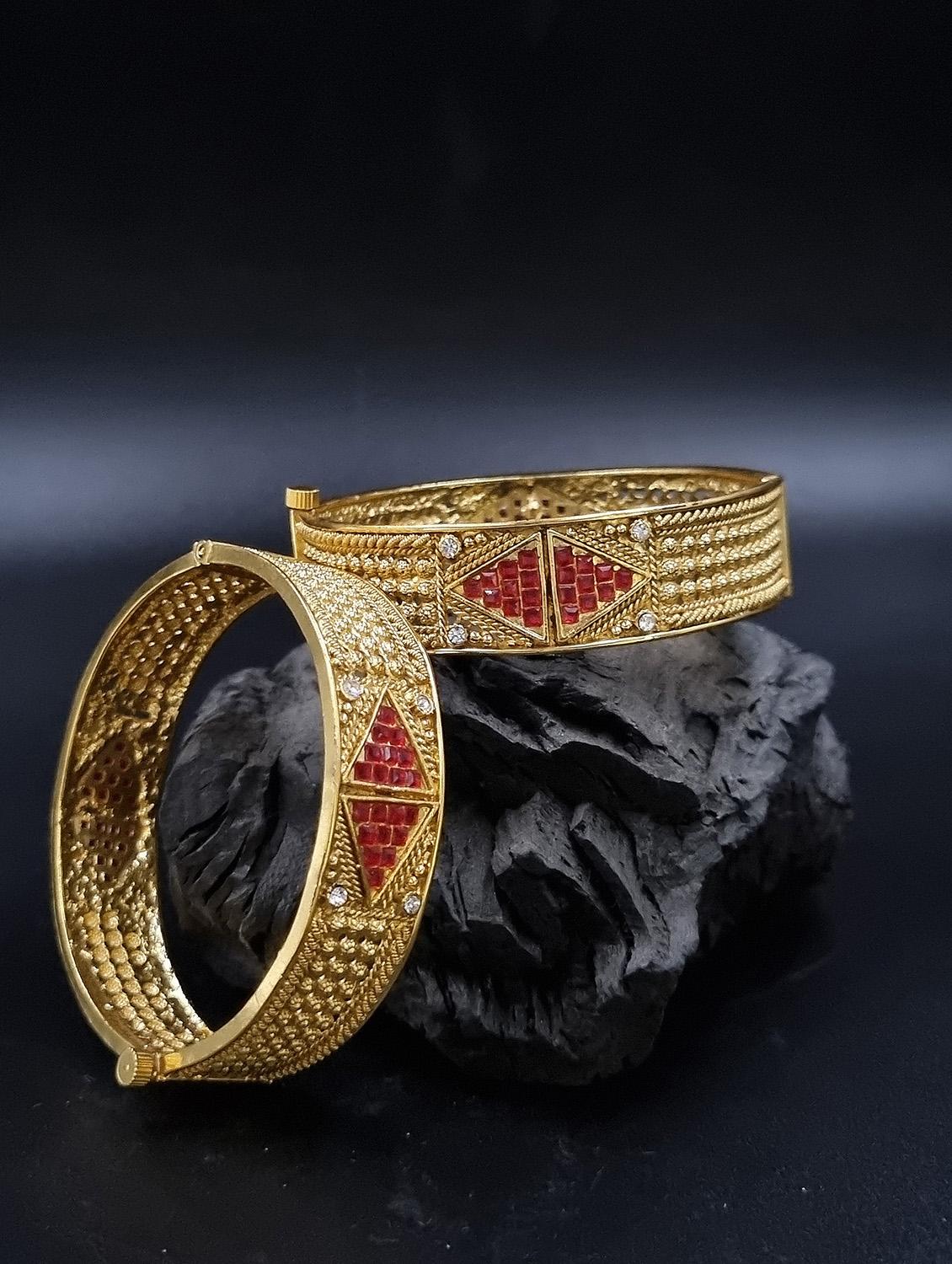 gold plated bangle set - 19297923 -  Zoom Image - 0