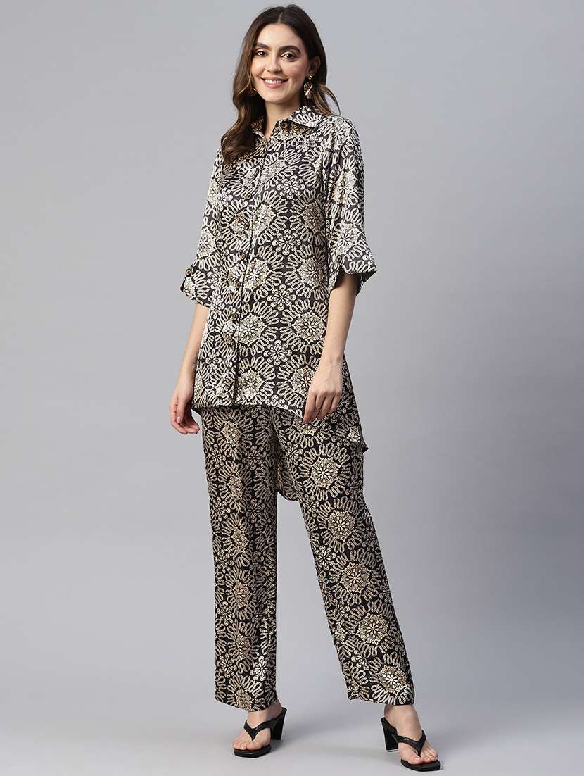 black printed top and trouser set - 19298815 - Zoom Image - 0