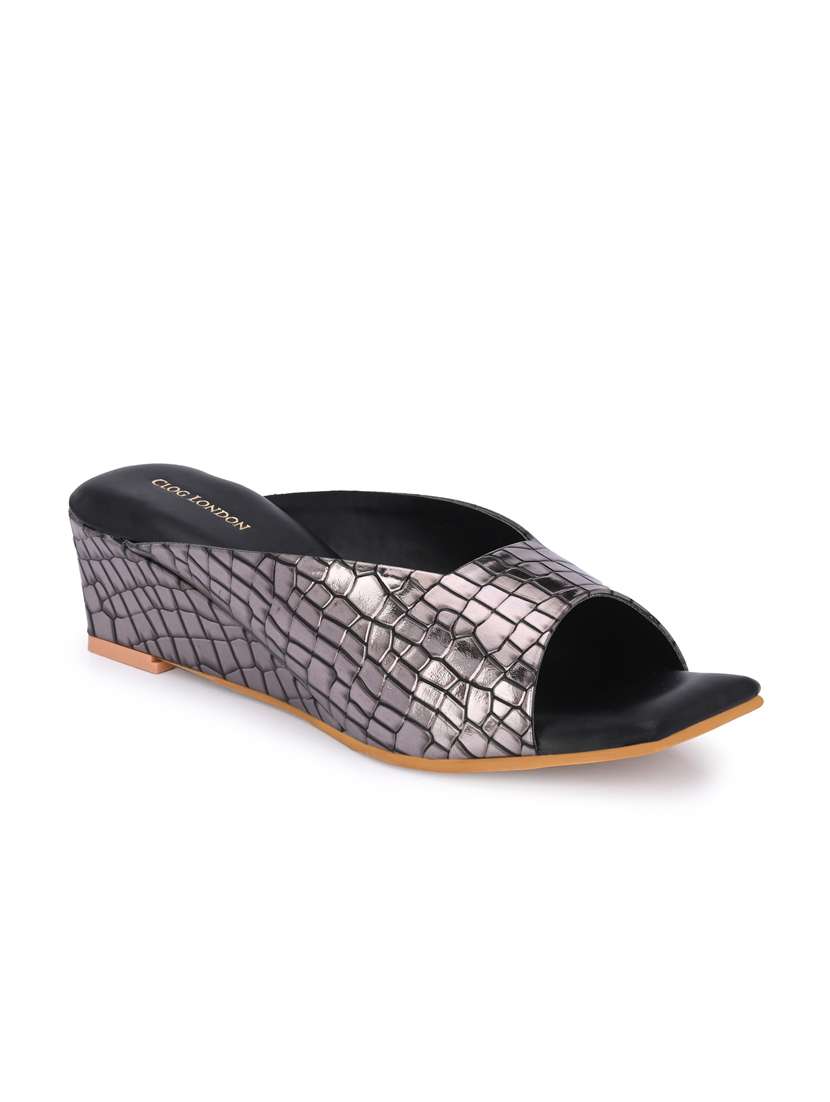 women slip on wedge heel - 19313868 -  Standard Image - 2