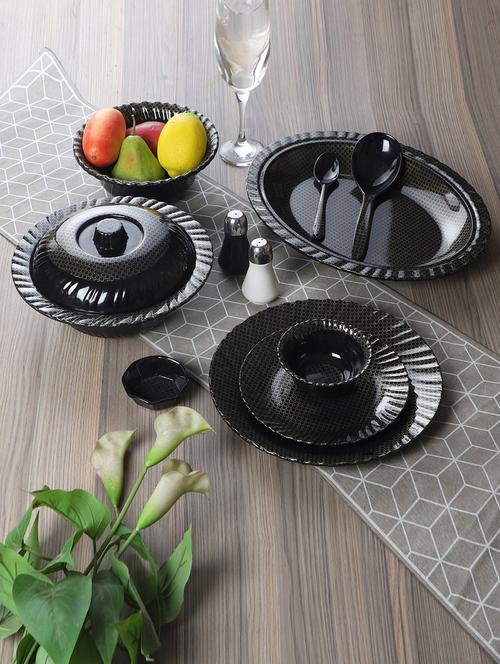 melamine dinner set - 19338817 -  Standard Image - 0