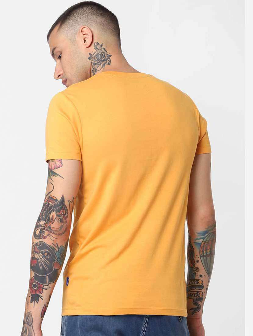 men front print short sleeve t-shirt - 19353338 -  Standard Image - 2