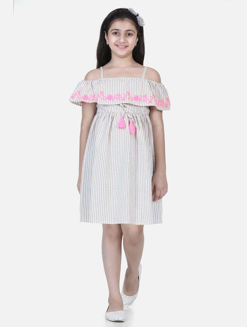 girls off shoulder sleeveless frock