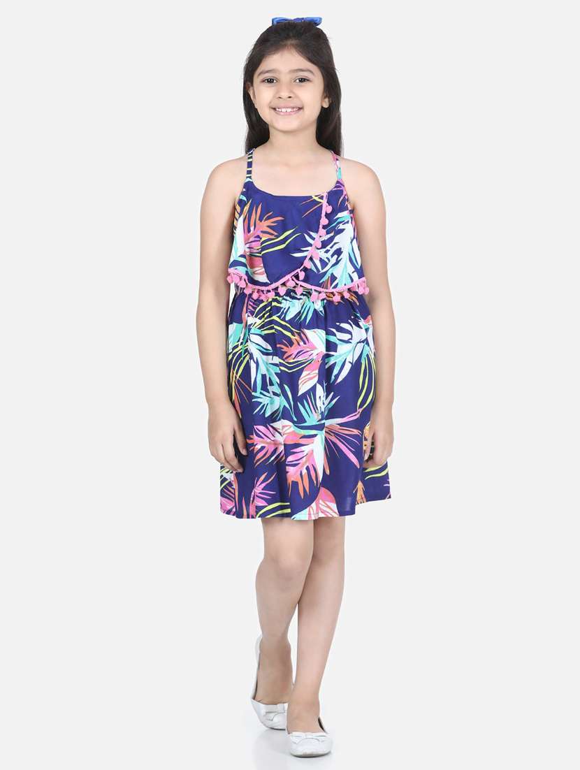 girls round neck sleeveless frock
