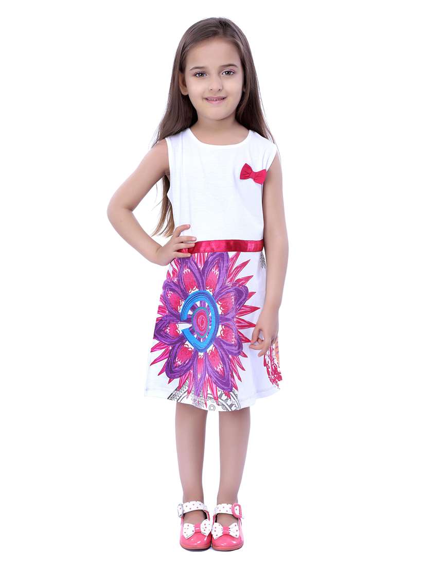 girls round neck sleeveless frock