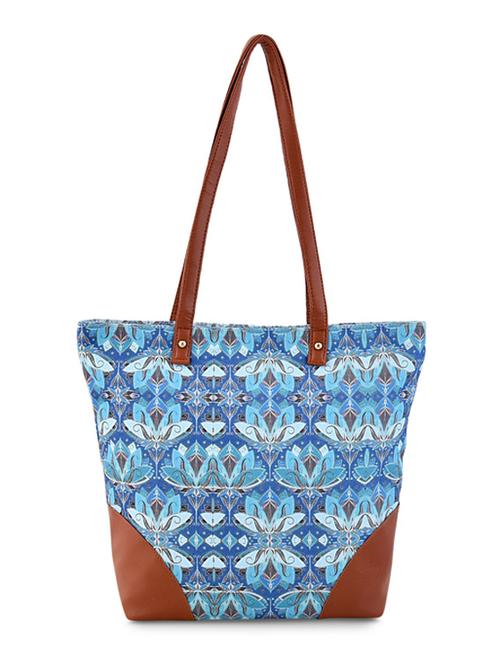 blue canvas regular shopping bag - 19406536 -  Standard Image - 0