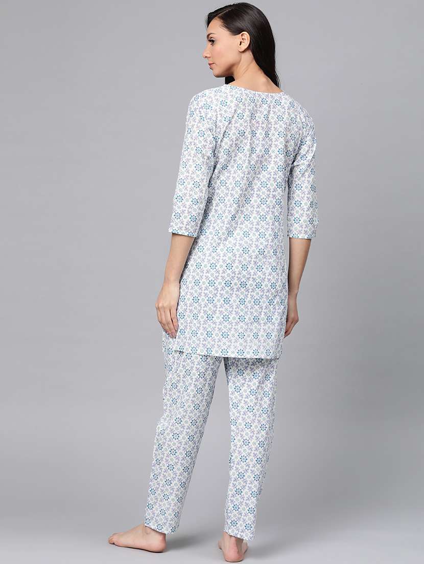 printed nightwear set - 19412766 -  Standard Image - 2