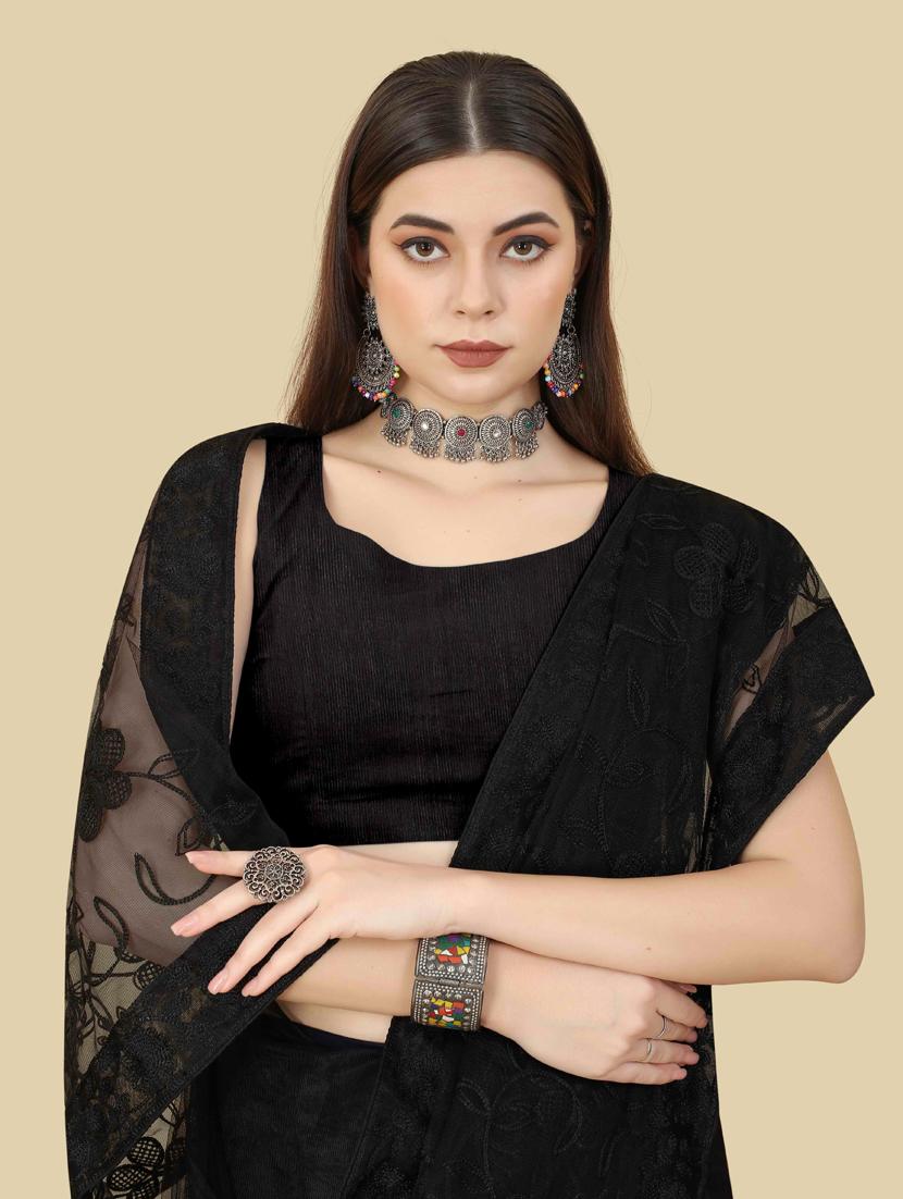 women's embroidered saree with blouse - 19471932 - Standard Image - 2