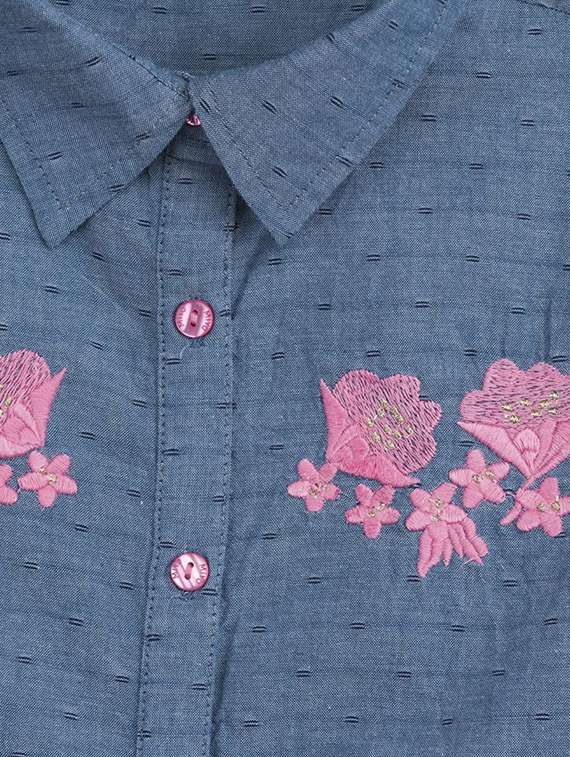girls collared shirt - 19488919 -  Standard Image - 2
