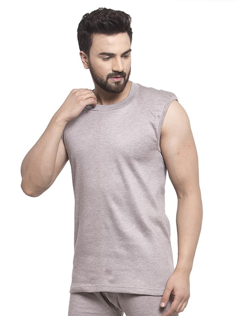 men round neck solid t-shirt - 19495102 - Standard Image - 2