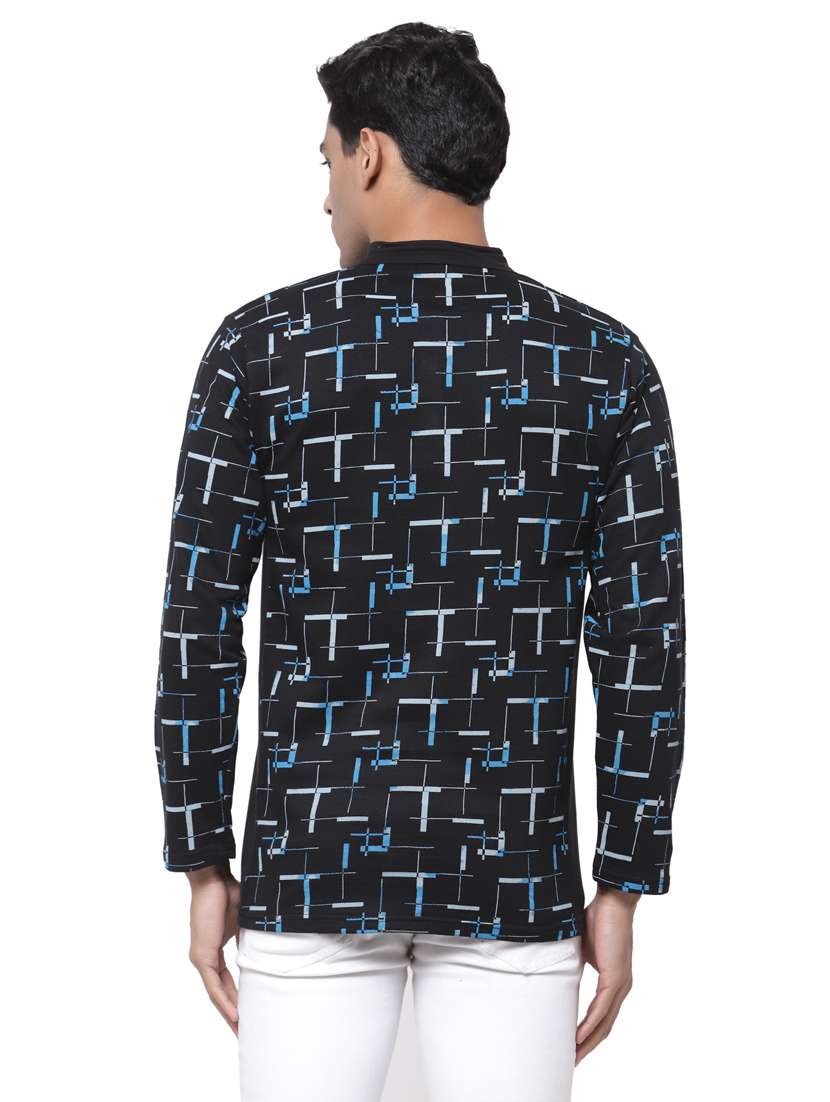 men standing collar printed t-shirt - 19495131 -  Standard Image - 2