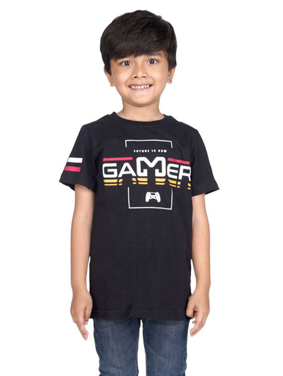 black typographic printed t-shirt