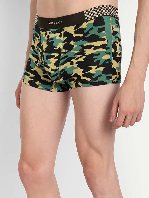 green printed cotton trunk - 19496898 -  Standard Image - 2