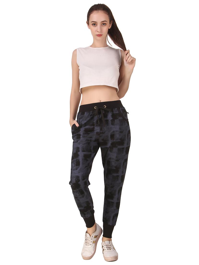 mid rise printed jogger - 19503449 - Standard Image - 2