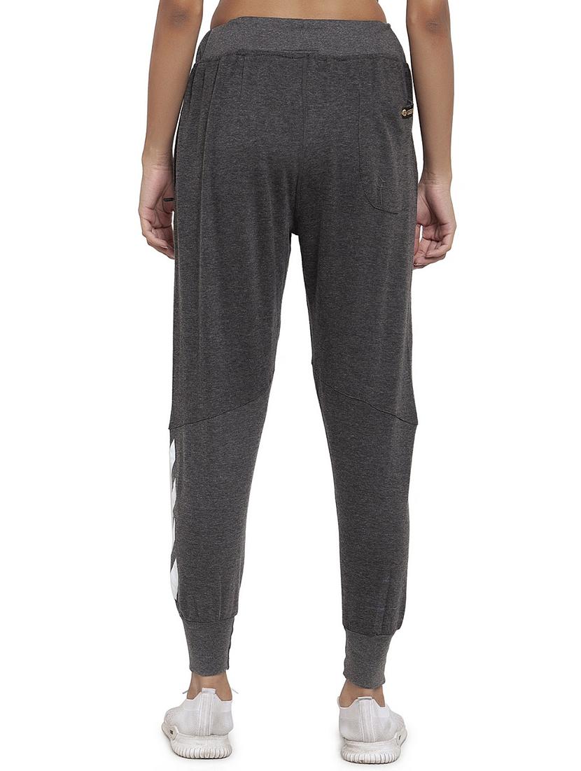 mid rise printed jogger - 19503468 - Standard Image - 2