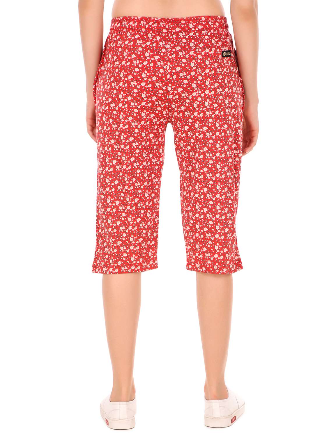 red sports capri - 19503803 -  Standard Image - 2
