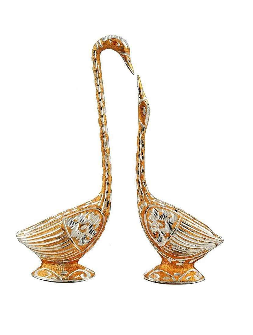 handcrafted decorative showpiece by gunnu sales