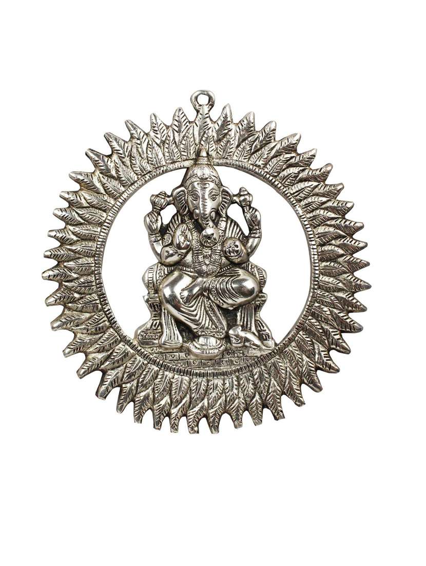 handcrafted decorative showpiece by gunnu sales