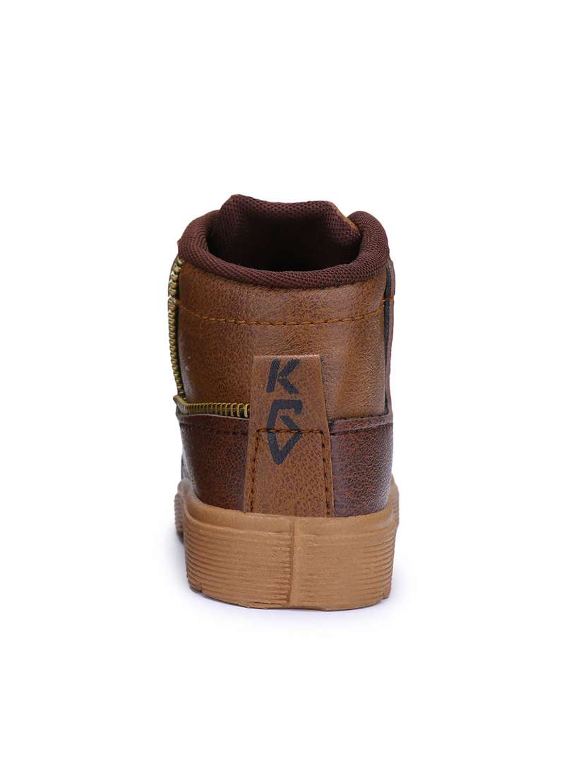 boys lace up boots - 19520469 -  Standard Image - 2