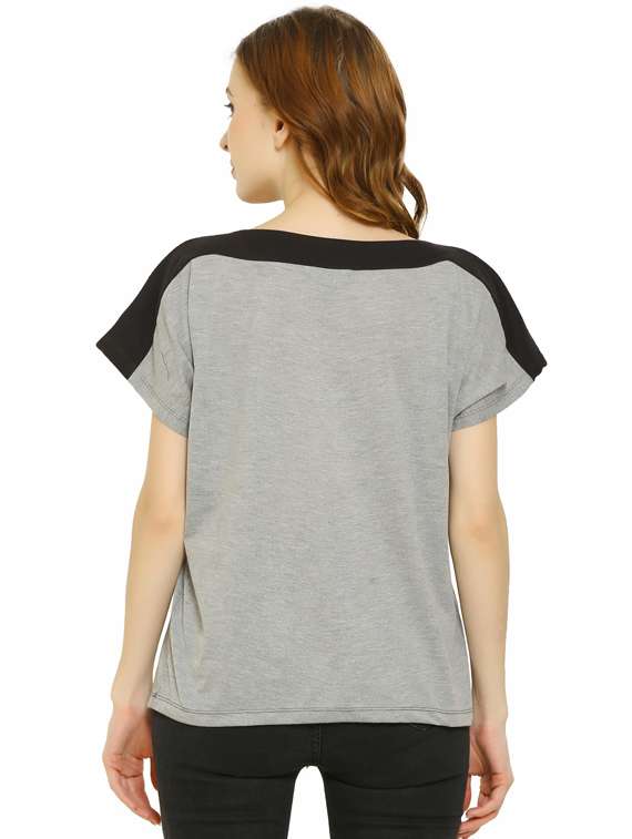 women's color block round neck t-shirt - 19537763 - Standard Image - 2