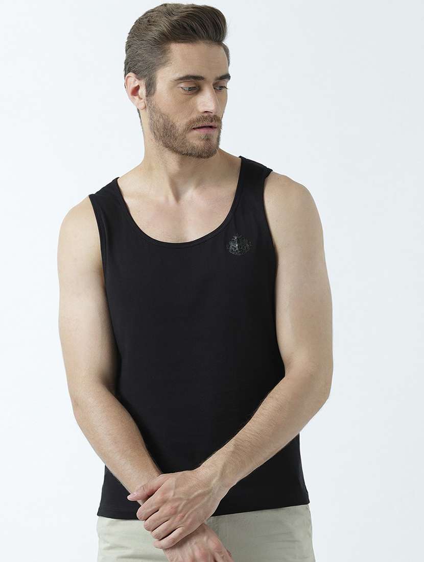 scoop neck solid regular vest