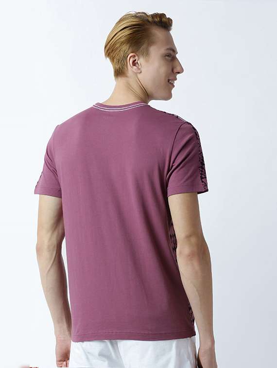 men front print short sleeve t-shirt - 19581189 -  Standard Image - 2