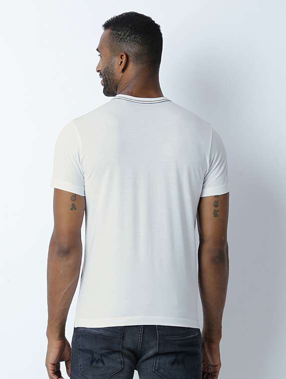 white printed cotton blend regular t-shirt - 19581334 -  Standard Image - 2