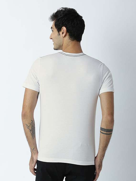 round neck printed regular t-shirt - 19581554 -  Standard Image - 2