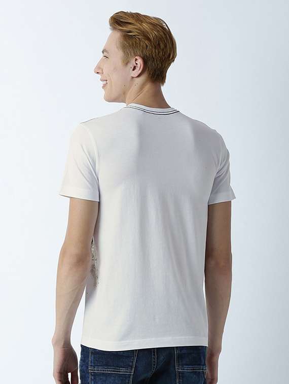 men v neck printed regular t-shirt - 19581701 -  Standard Image - 2