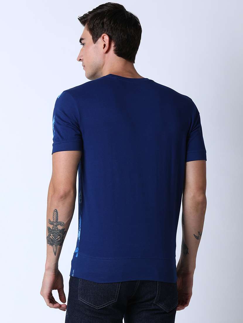 men round neck front print t-shirt - 19581899 - Standard Image - 2