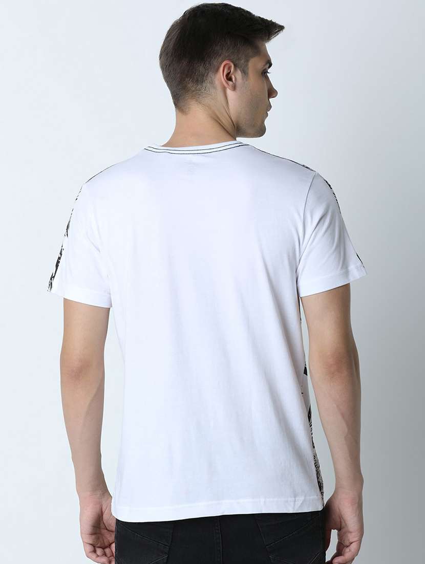 men crew neck front print t-shirt - 19581973 -  Standard Image - 2