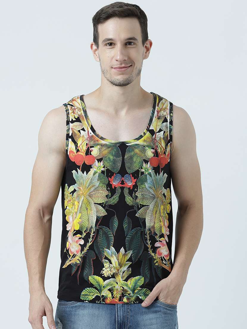 men scoop neck front print sleeveless t-shirt